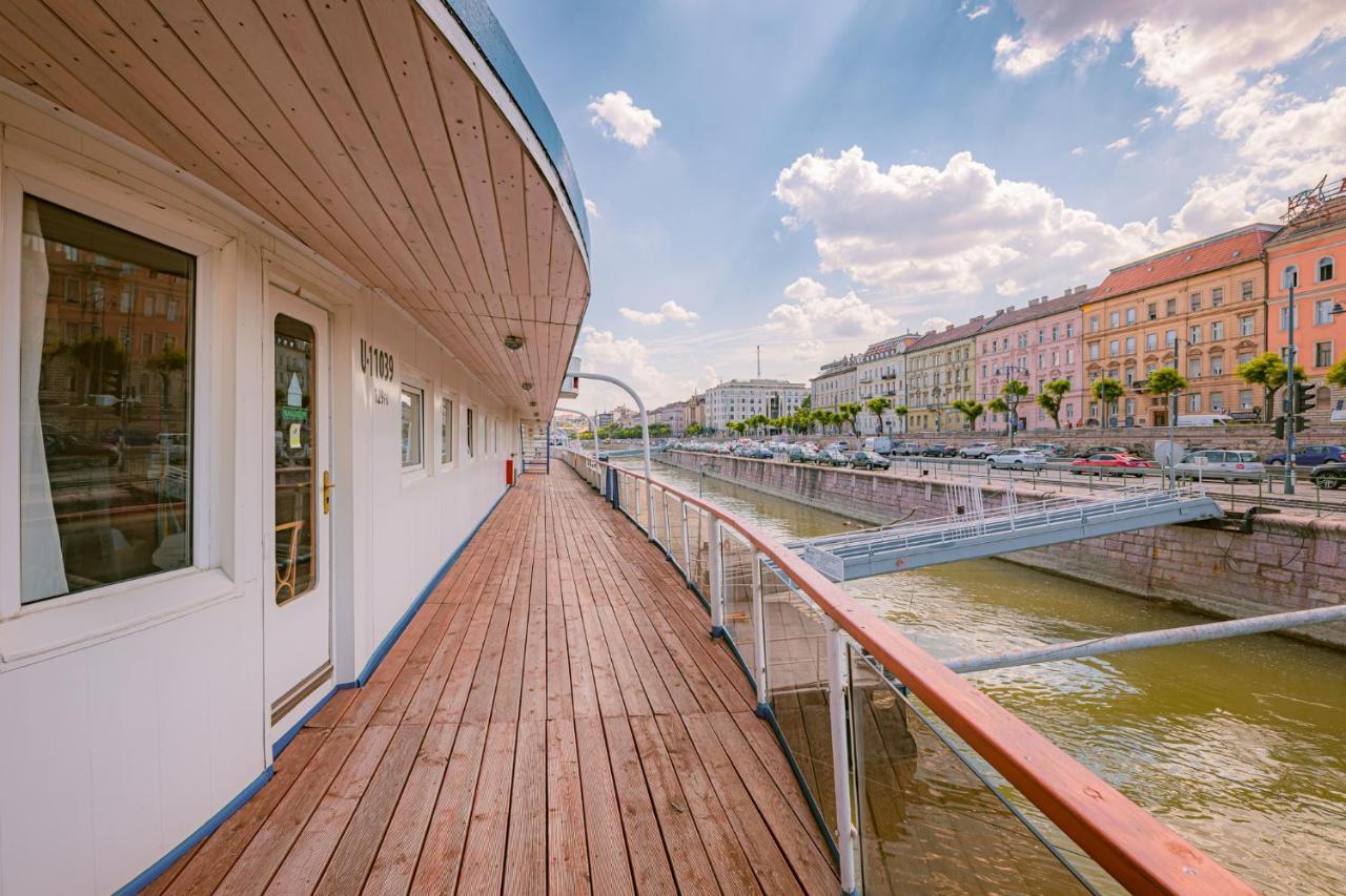 Grand Jules - Boat Hotel Budapest Exterior photo