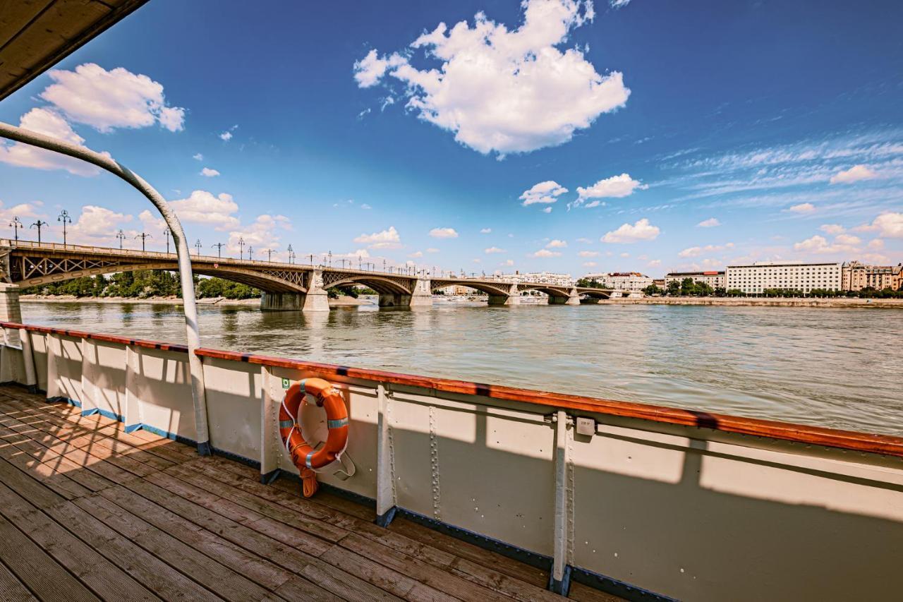 Grand Jules - Boat Hotel Budapest Exterior photo